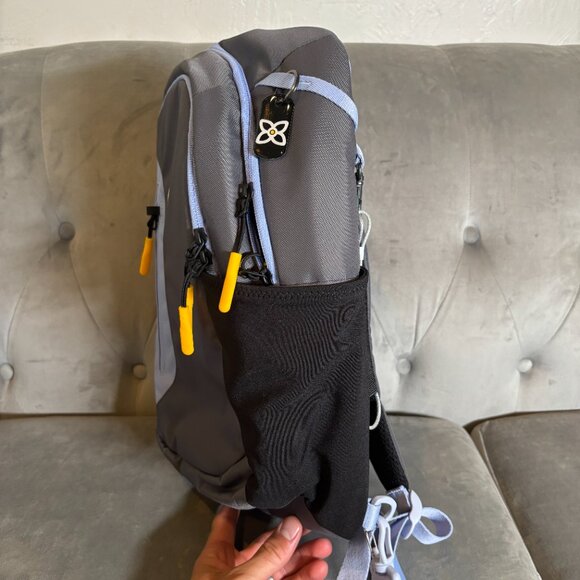 NWT Sherpani x REI Co-op Anti-Theft Convertible Backpack Gray/Blue Women - Picture 11 of 13